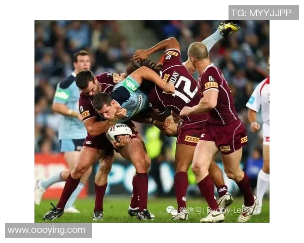 足球裸男球星风波:超越比赛场上的荣耀与争议 足球裸男球星风波:超越比赛场上的荣耀与争议